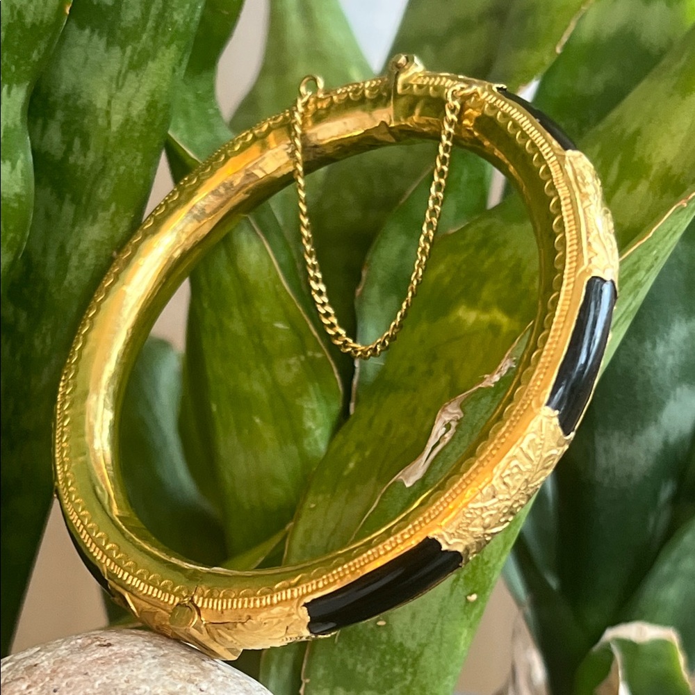 21k gold and coral Bangle Bracelet